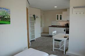 Central-Day Inn