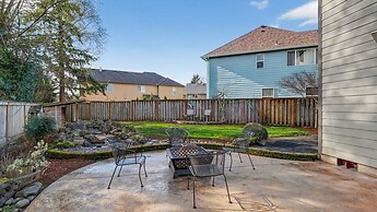 Keizer Retreat Firepit + Near Salem & Wineries