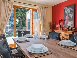 Champagne Cottage