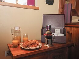 Champagne Cottage