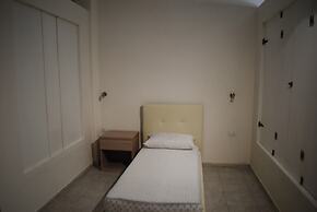 Luxar Room