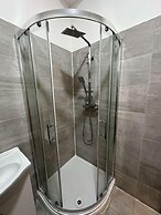 Oyo Northbrook Apartments