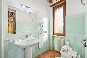 Le Sorgenti House