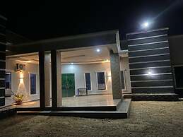 Four Diamonds Hotel & Suites