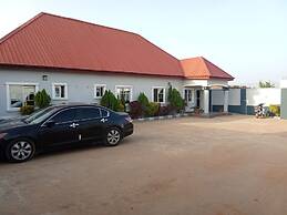 Four Diamonds Hotel & Suites