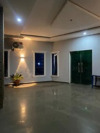 Four Diamonds Hotel & Suites