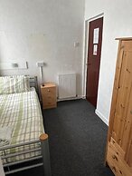 The stage door hotel