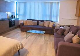Stylish City Escape near Cavern Quarter