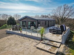 Carn Springs Lodge - 3 Bed - Devonshire Dr - Tenby