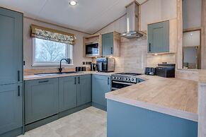 Carn Springs Lodge - 3 Bed - Devonshire Dr - Tenby