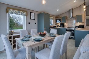 Carn Springs Lodge - 3 Bed - Devonshire Dr - Tenby