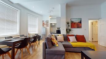 Modern 2 Bed Apartment in Greenwich