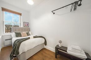 Modern 2 Bed Apartment in Greenwich