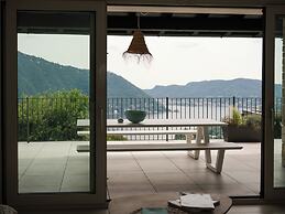 Como Lake Dreamscape Villa