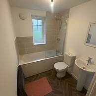 Modern Flat near Anfield & Free Parking