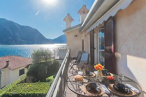 Alba on Lake Como