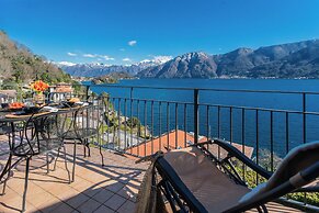 Alba on Lake Como