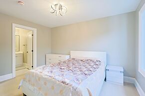Modern Masterpiece Luxury 6 Bedroom Home