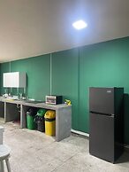 Hostel YEK
