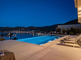 Breathtaking Villa Vis