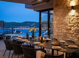 Breathtaking Villa Vis