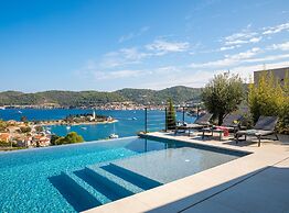 Breathtaking Villa Vis