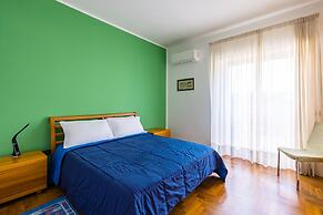 Capodimonte Woods Retreat - Private Parking