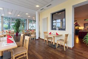 XZLLENZ light Hotel
