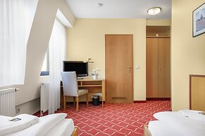 XZLLENZ light Hotel