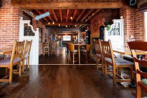 Cherry Tree Inn