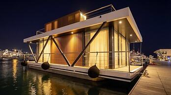 Marina Suite