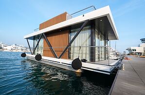 Marina Suite
