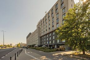 Wolska Studio Apartments by Solarento