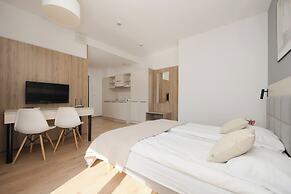 Wolska Studio Apartments by Solarento