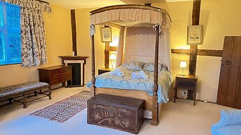 Haremere Hall in Etchingham