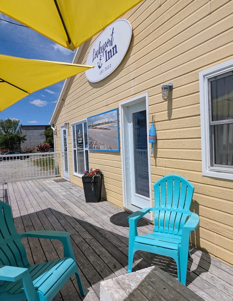 Lockeport Inn