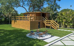 Epic Treehouse Villa - Pool • Pickleball