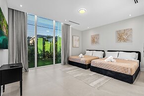 Signature Waterfront Villa by The Glamhomes