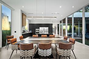 Signature Waterfront Villa by The Glamhomes