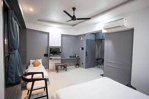 HOTEL OBERON