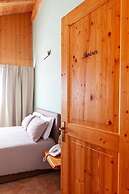 Chalet Chapeau R. a R.