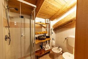 Chalet Chapeau R. a R.