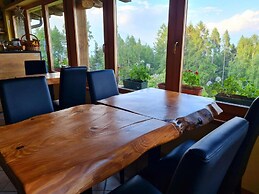 Chalet Chapeau R. a R.