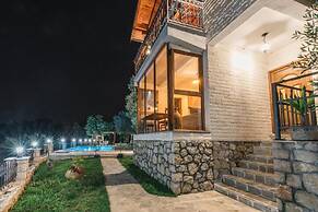 RUSTIC VILLAS BARLOVIC