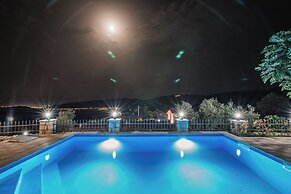 RUSTIC VILLAS BARLOVIC