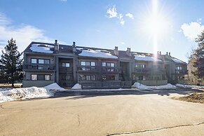 Shuttle to Winter Park Resort: Mtn-view Condo!