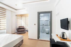 Marine Point Hotel