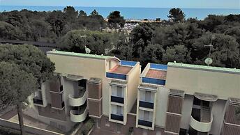 Spacious Duplex by the Beach