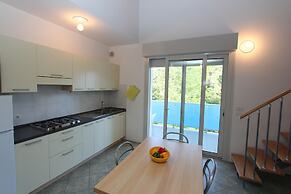 Spacious Duplex by the Beach