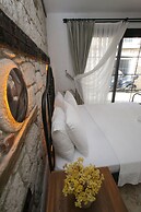 Thera Alaçatı Otel